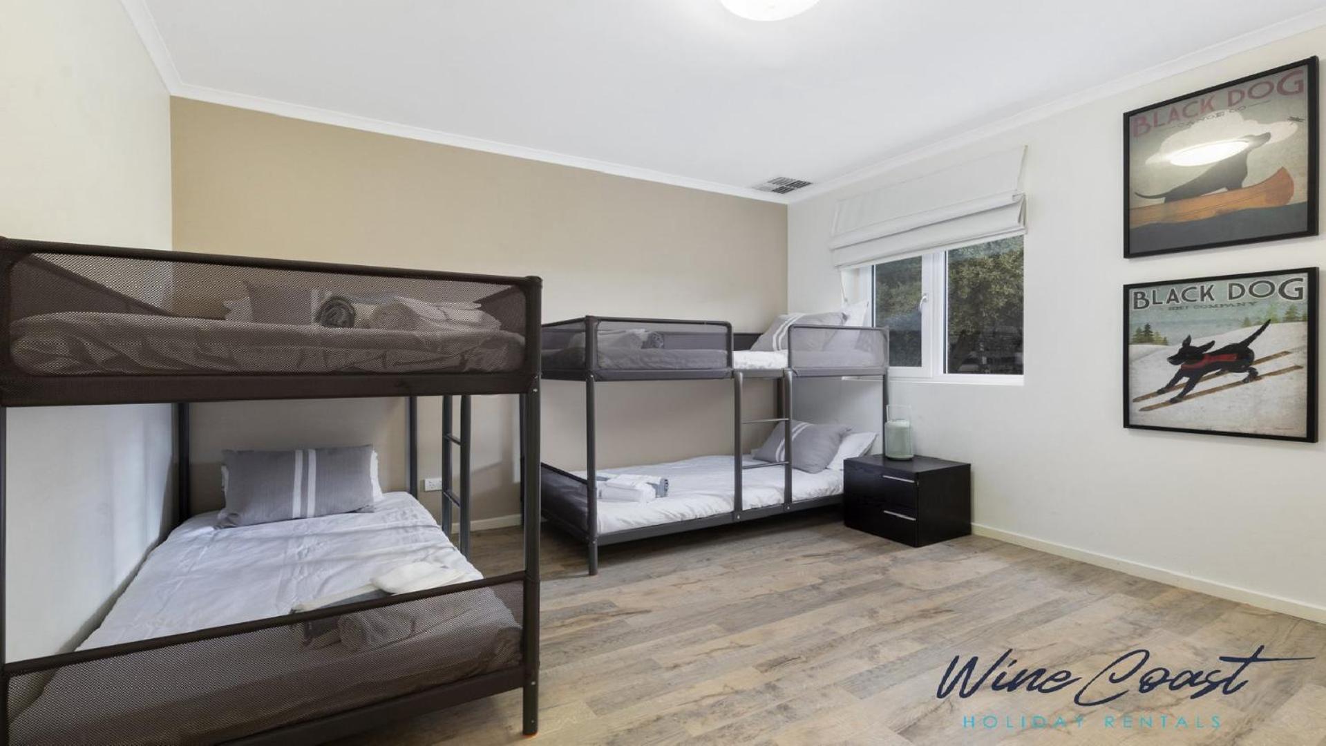 35 Degrees South By Wine Coast Holiday Rentals Port Noarlunga Exterior photo